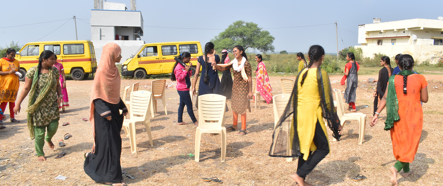 Deeksha College Slide